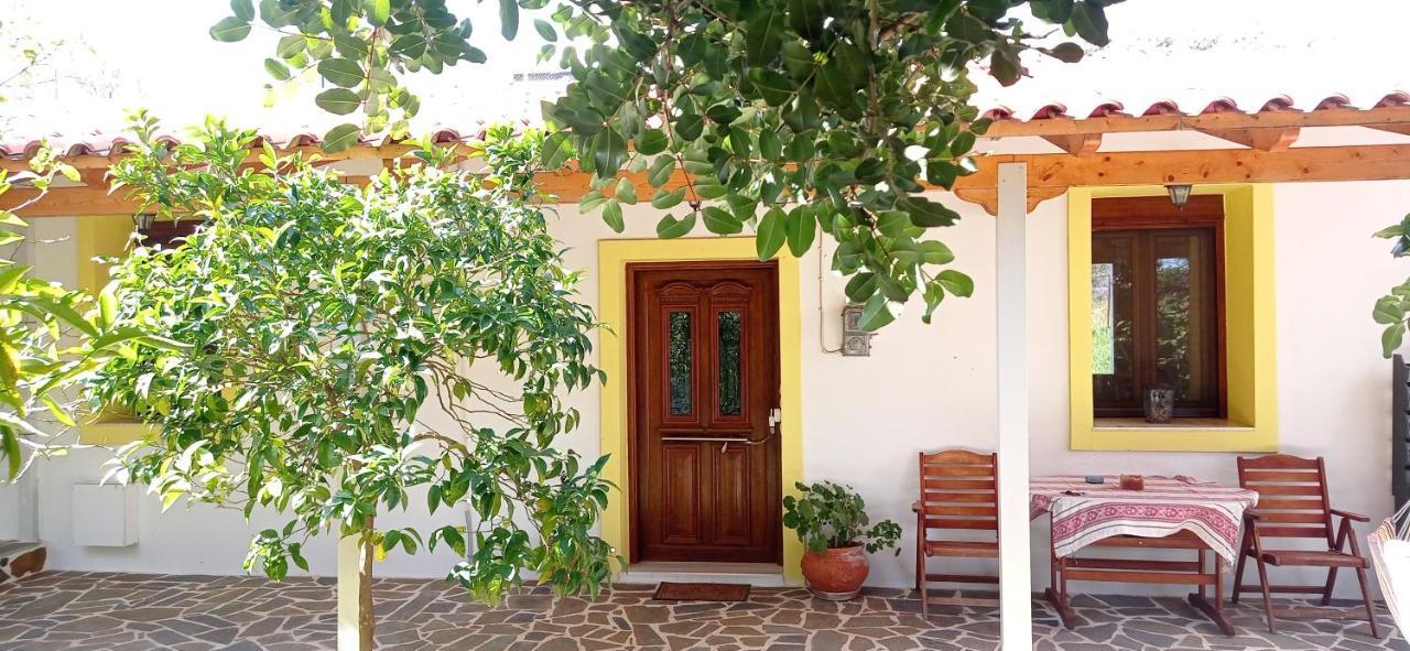 Small Villa Gerani Agios Vlasios  المظهر الخارجي الصورة